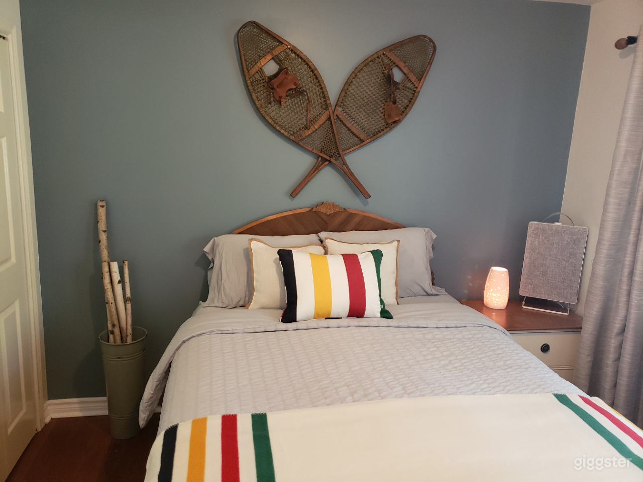 Cozy &amp; spacious bungalow, beautiful forest setting Photo 3