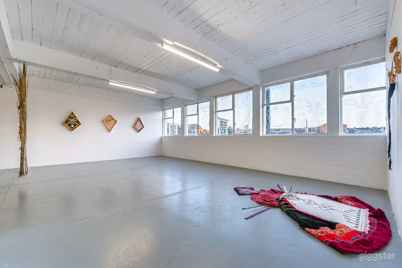 Versatile Gallery Space for Creative Events &amp; Exhibitions Photo 2