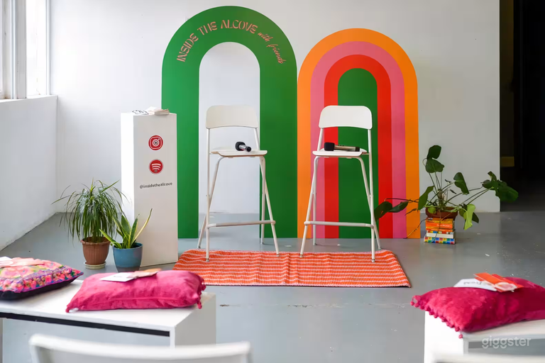  Versatile Gallery Space for Creative Events & Exhibitions 