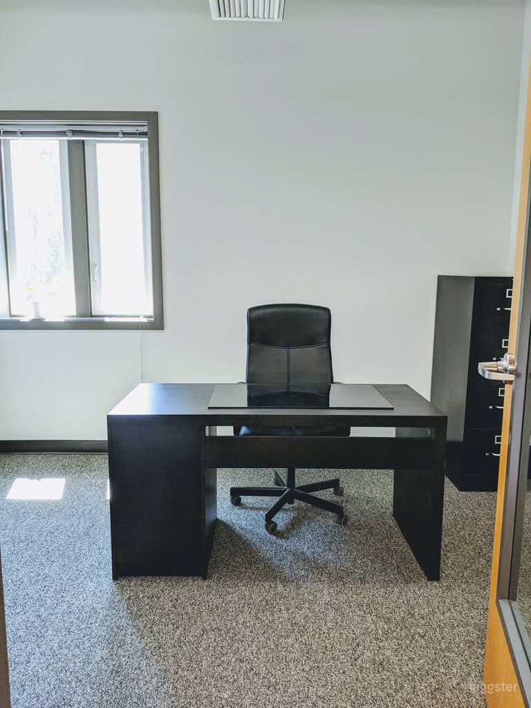  Cozy Private Office with a View in Eugene 