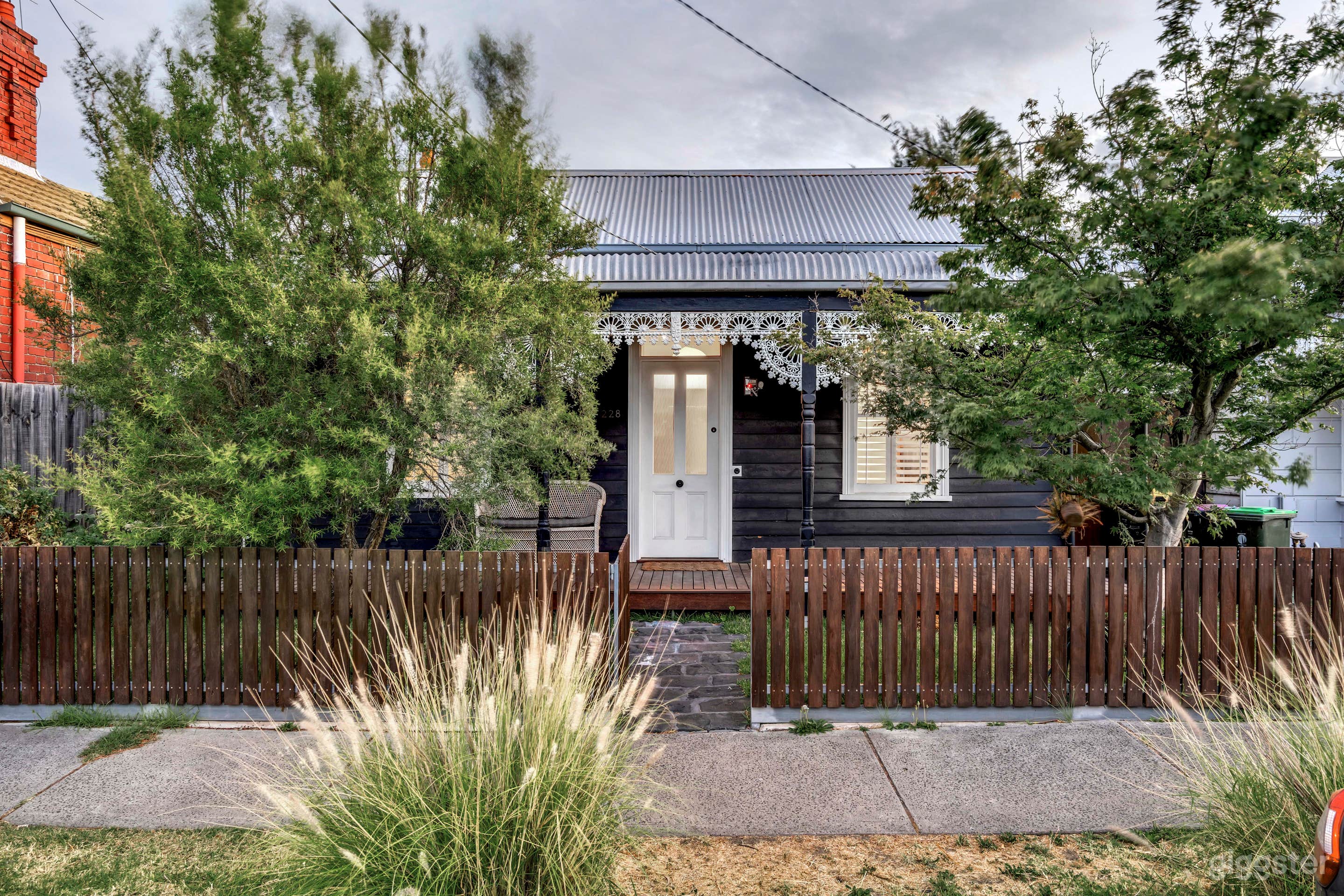 Brunswick East Architectural Gem | Bold Design+Natural Light Photo 3
