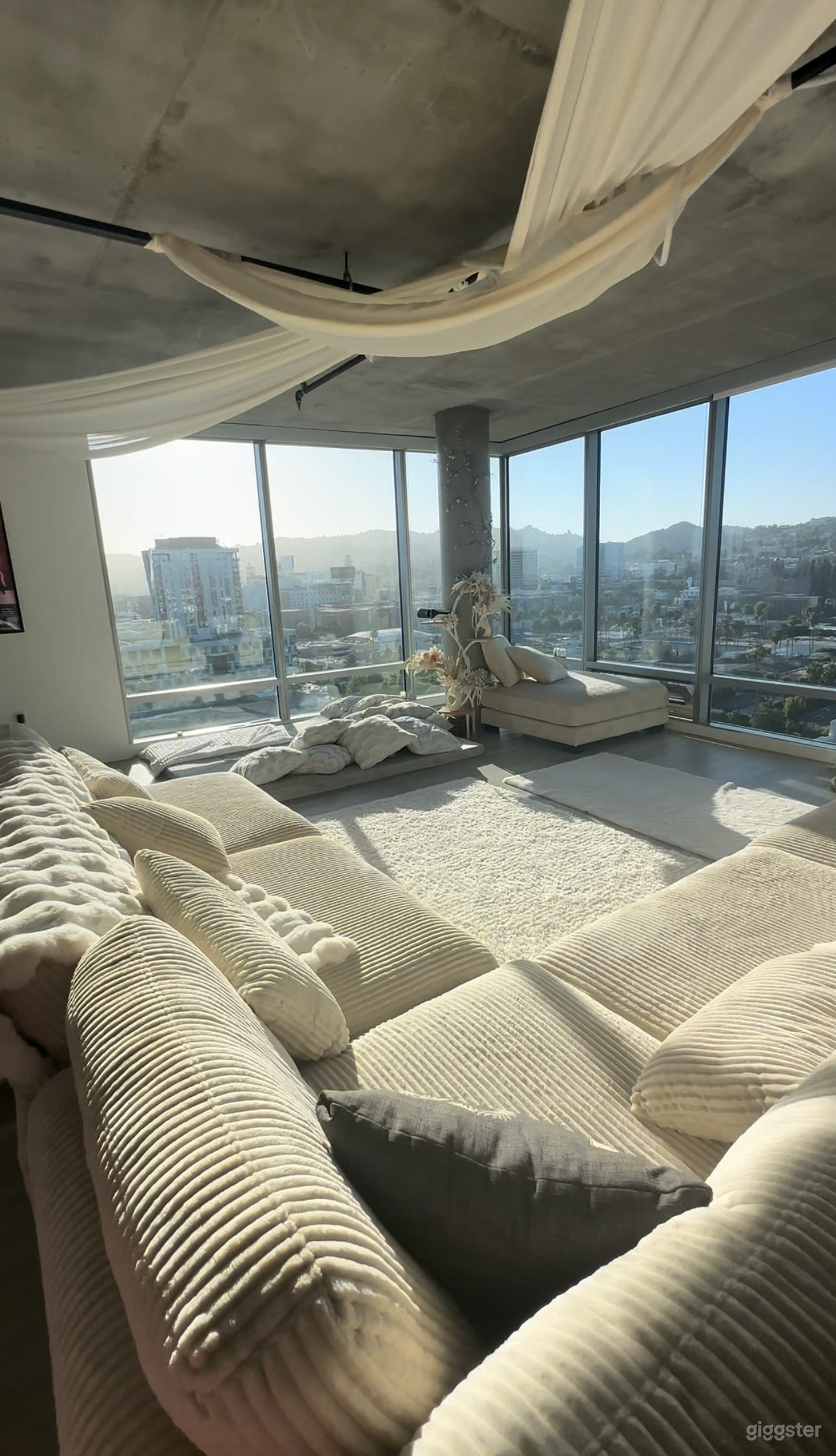 Loft with Iconic Hollywood Sign View Photo 3