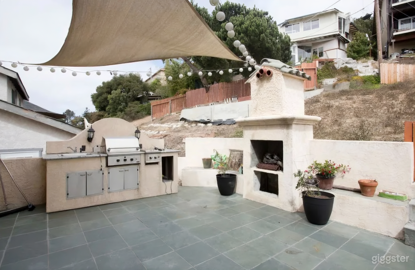 Outdoor kitchen