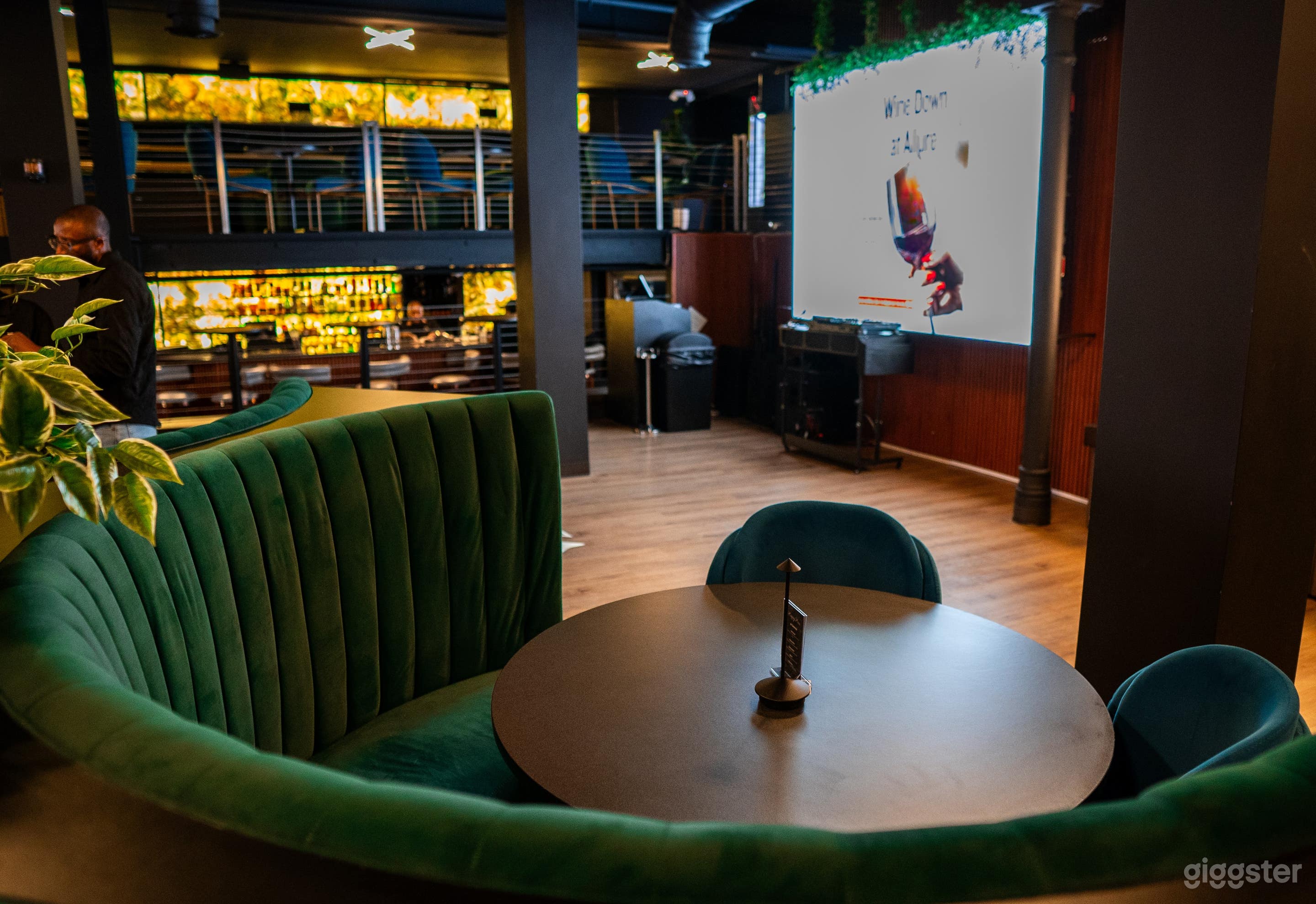 Downtown Orlando, Luxury Lounge Restaurant Photo 4