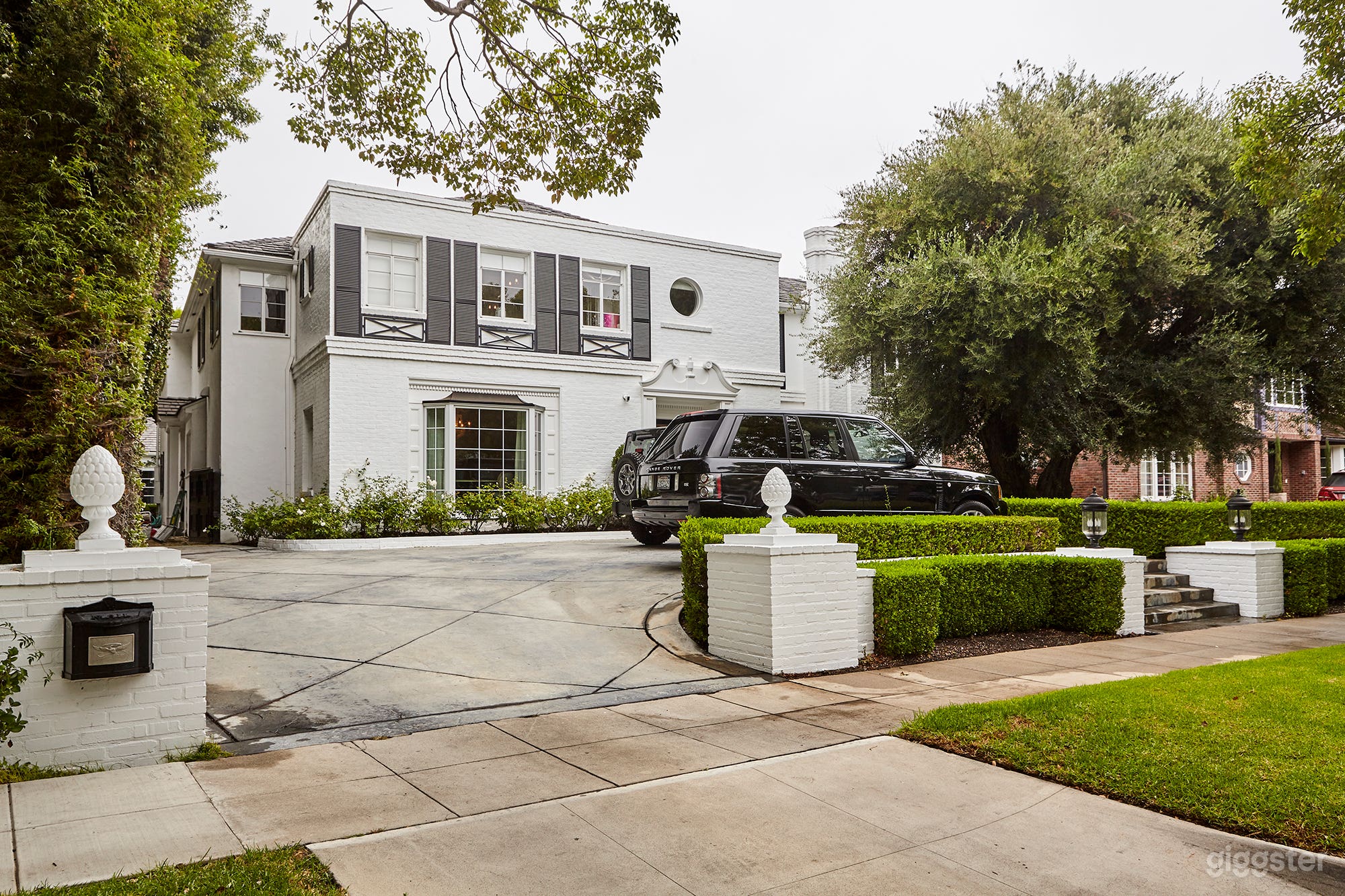 Beverly Regency Photo 3