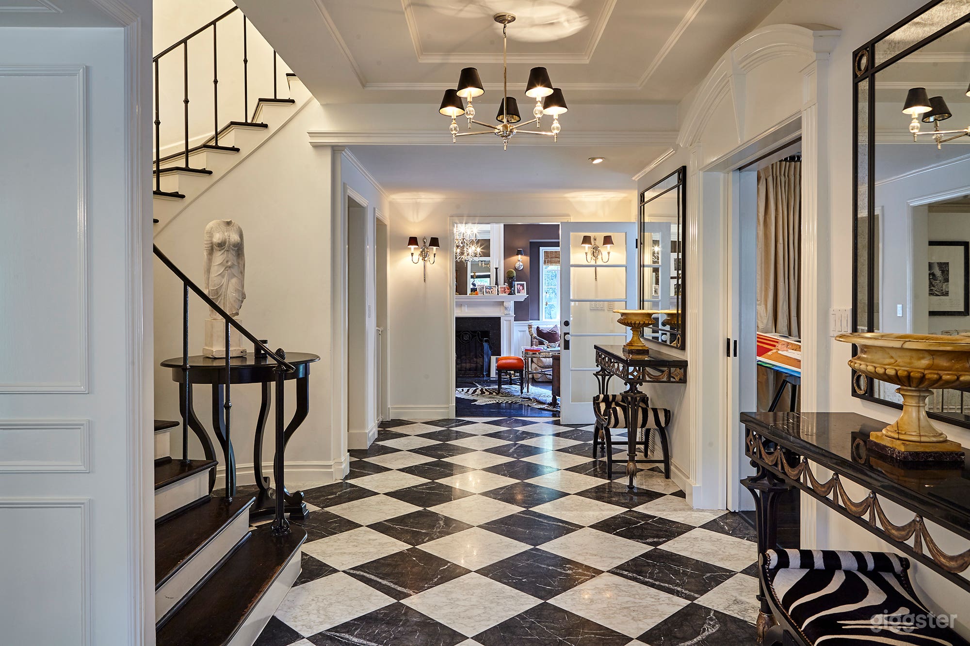 Beverly Regency Photo 4