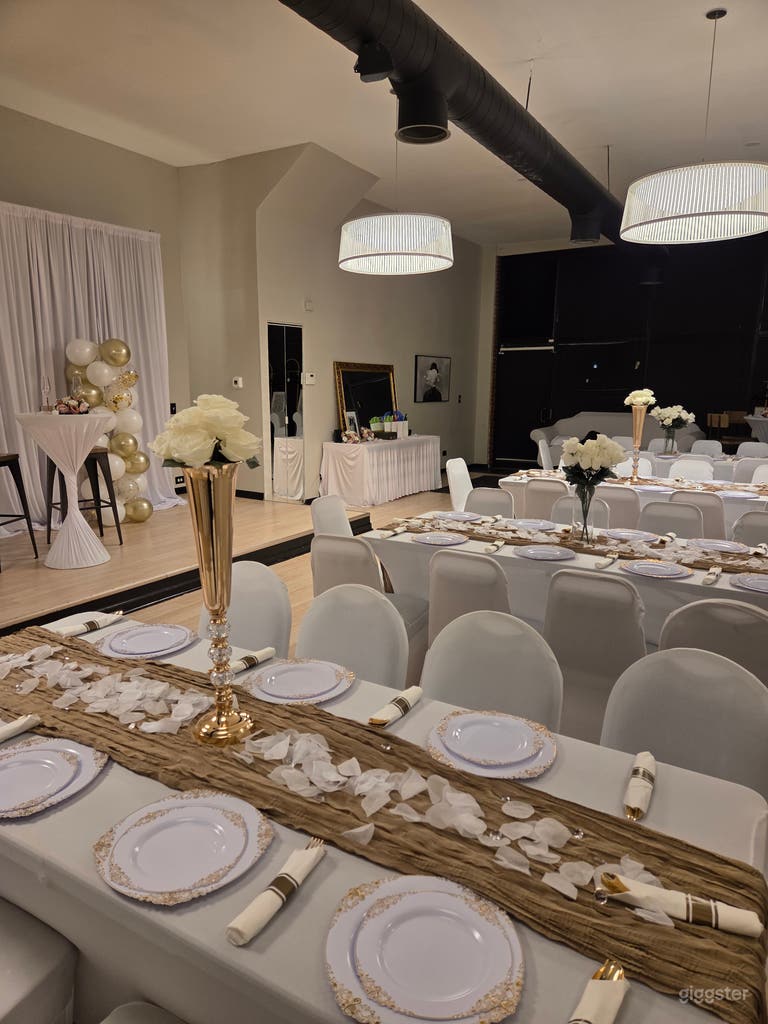  Art Gallery with Chandeliers, Stage & Bose Sound 