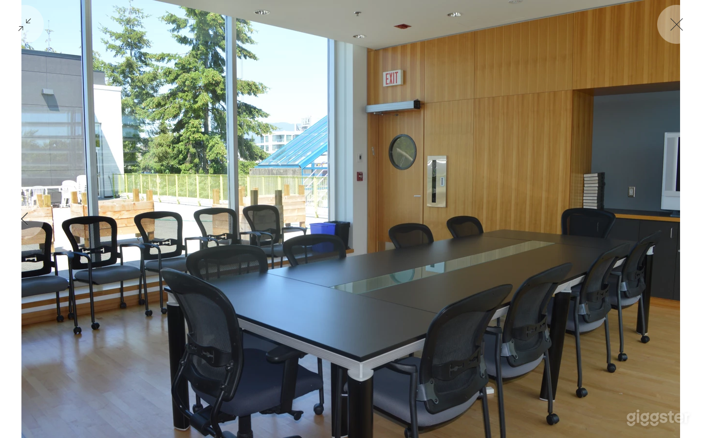 Stylish Boardroom in Vancouver Photo 1