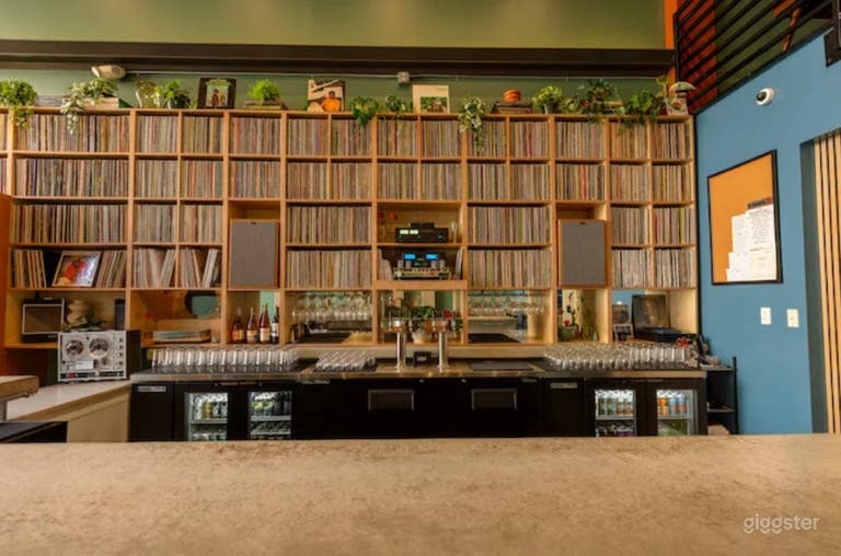  Sacramento’s First Hi-Fi Listening Bar 