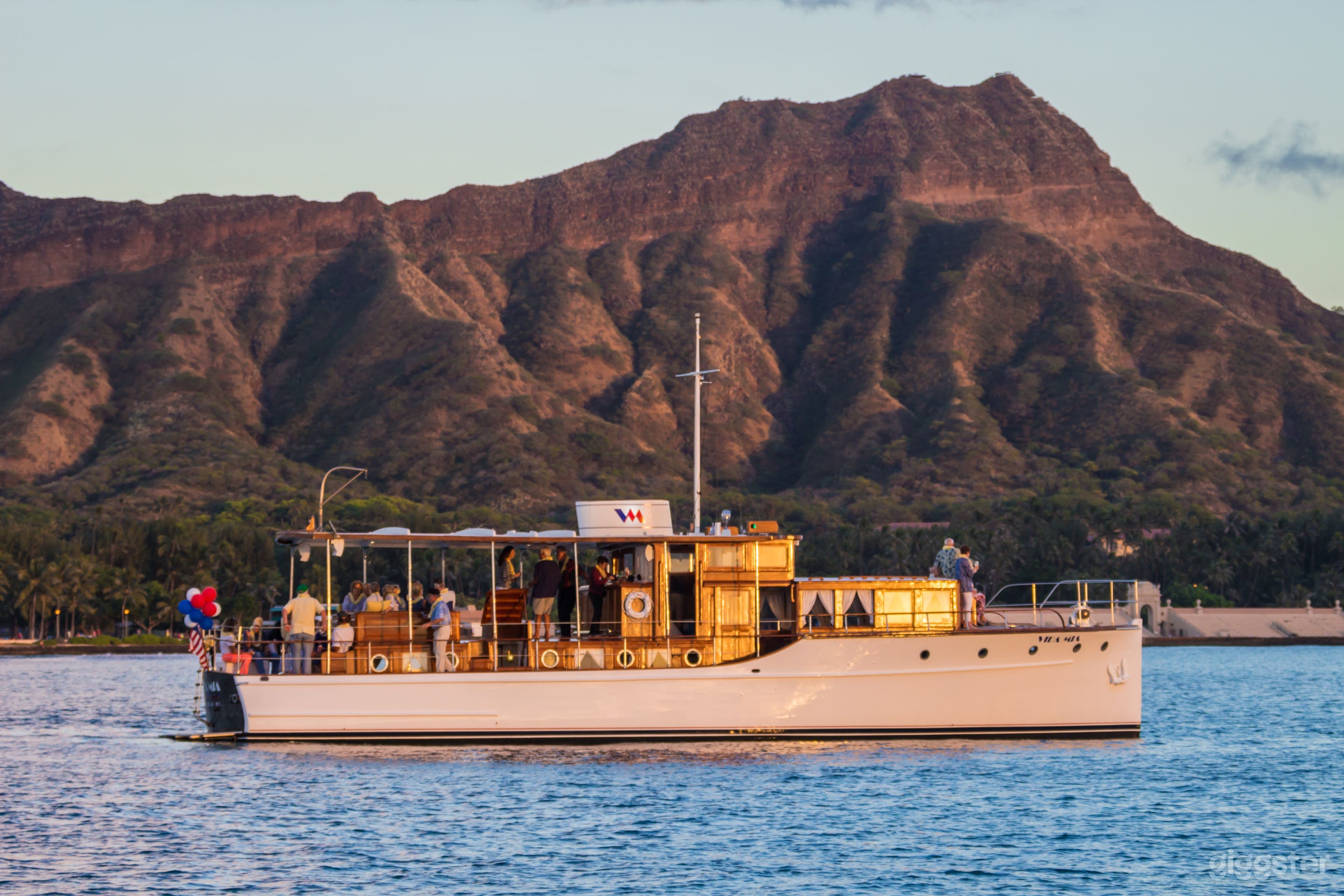 Fully Restored Antique Commuter Yacht in Hawaii Photo 3
