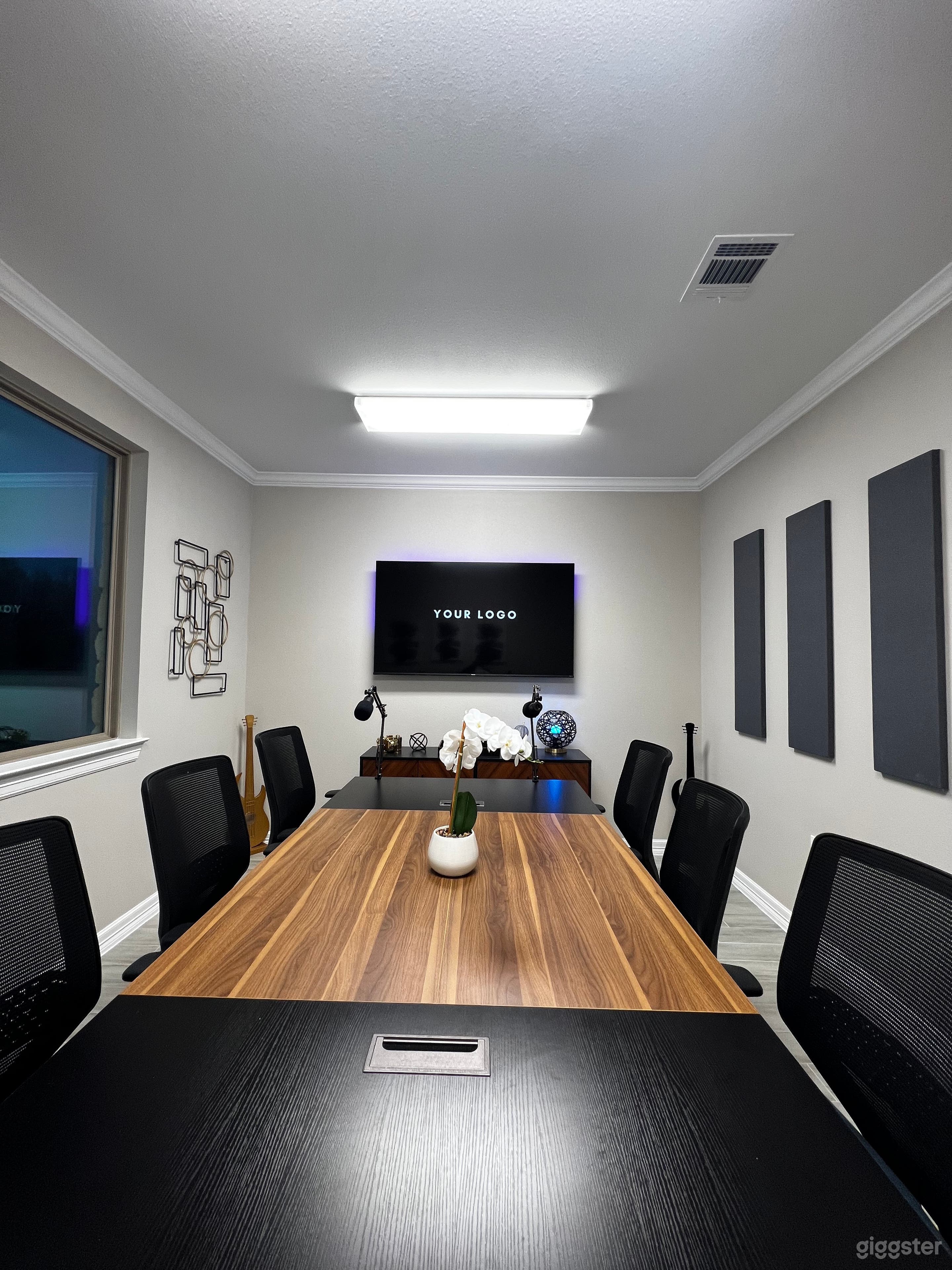 Office Space seats up to 8 comfortably. 