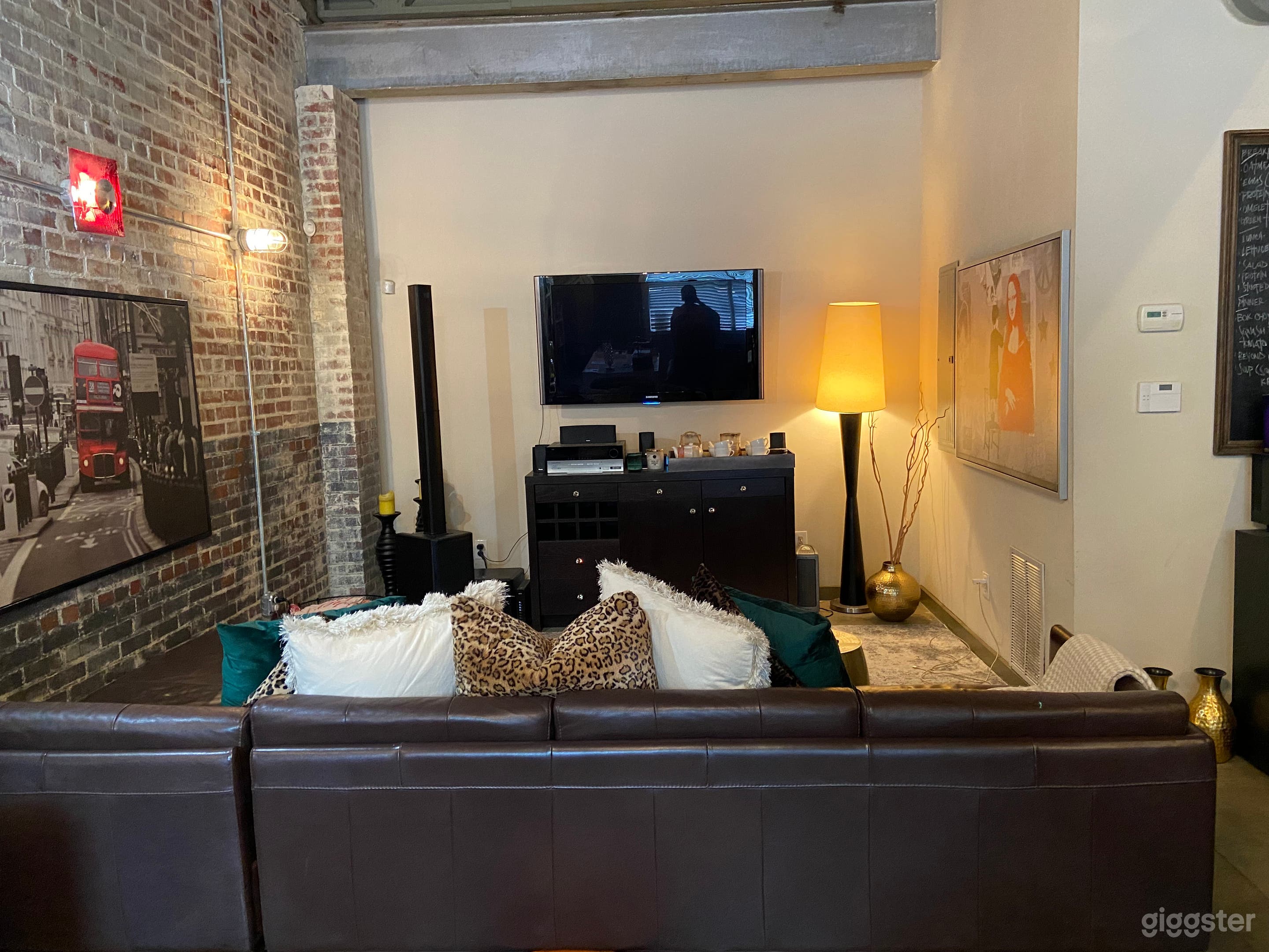 Warm and Cozy Loft Photo 2