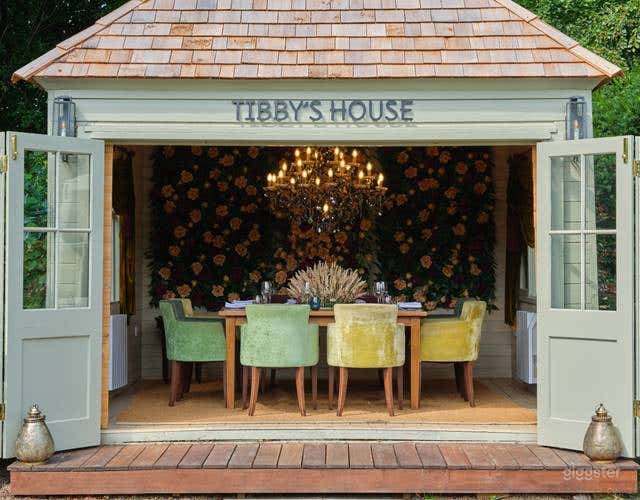 Tibby's House for Intimate Meetings Photo 3