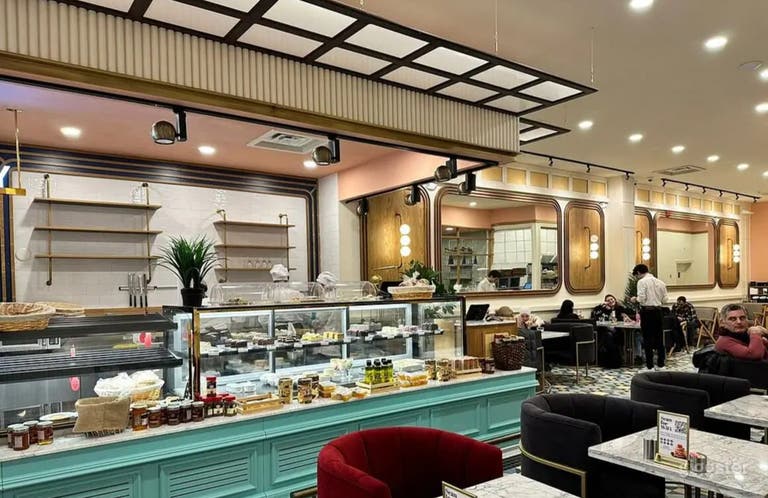  Modern & Sophisticated Restaurant 