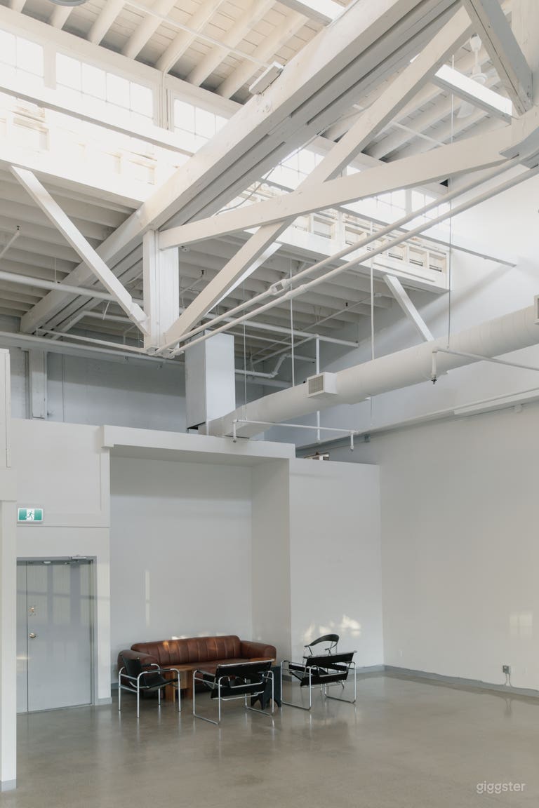  Large Open Space With High Ceilings 