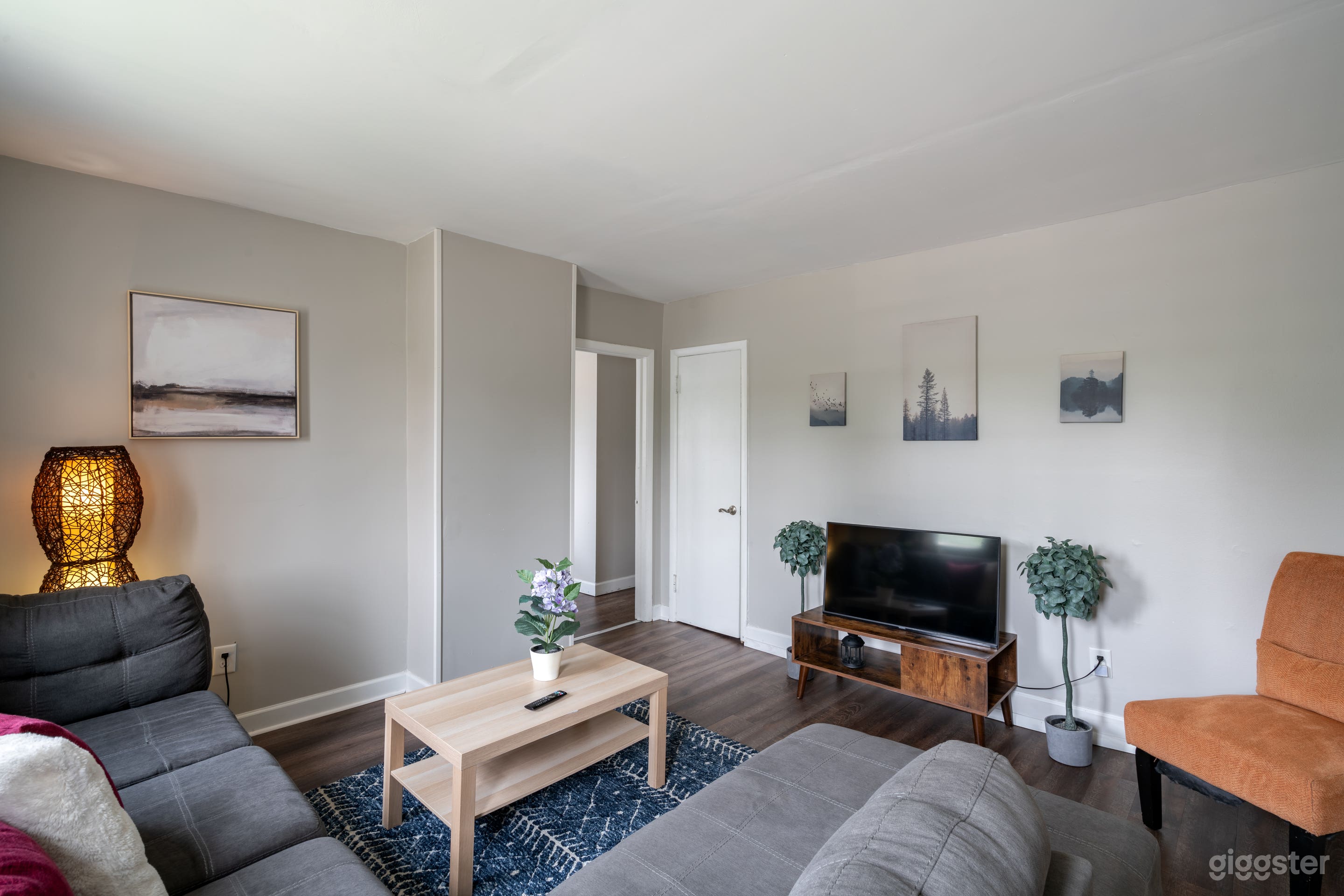 CONVENTION CENTER GROUND UNIT HOME W/ FREE PARKING Photo 4