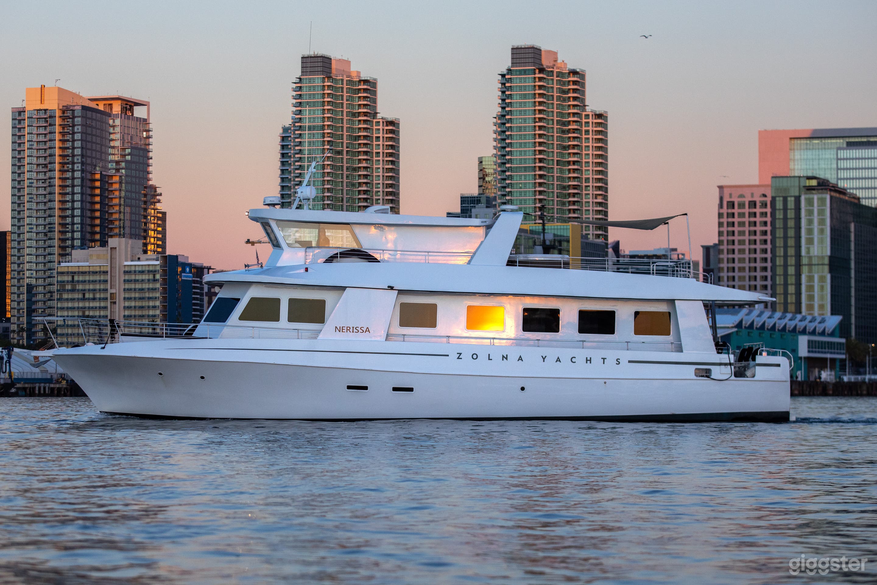 73’ Luxury Motor Yacht with Open Sky Deck — San Diego Bay Photo 2
