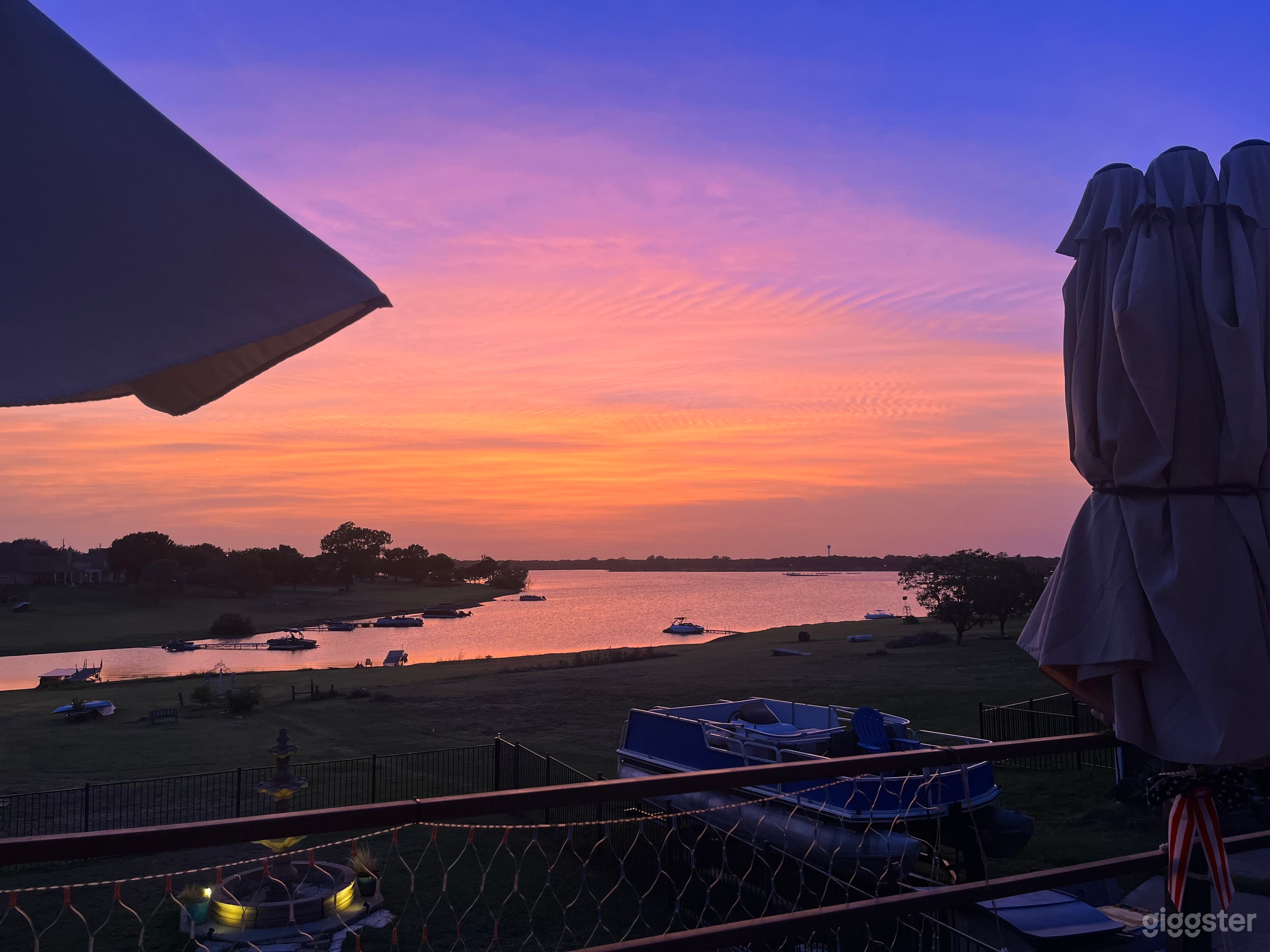 Sunset Hacienda Lake Home Photo 3