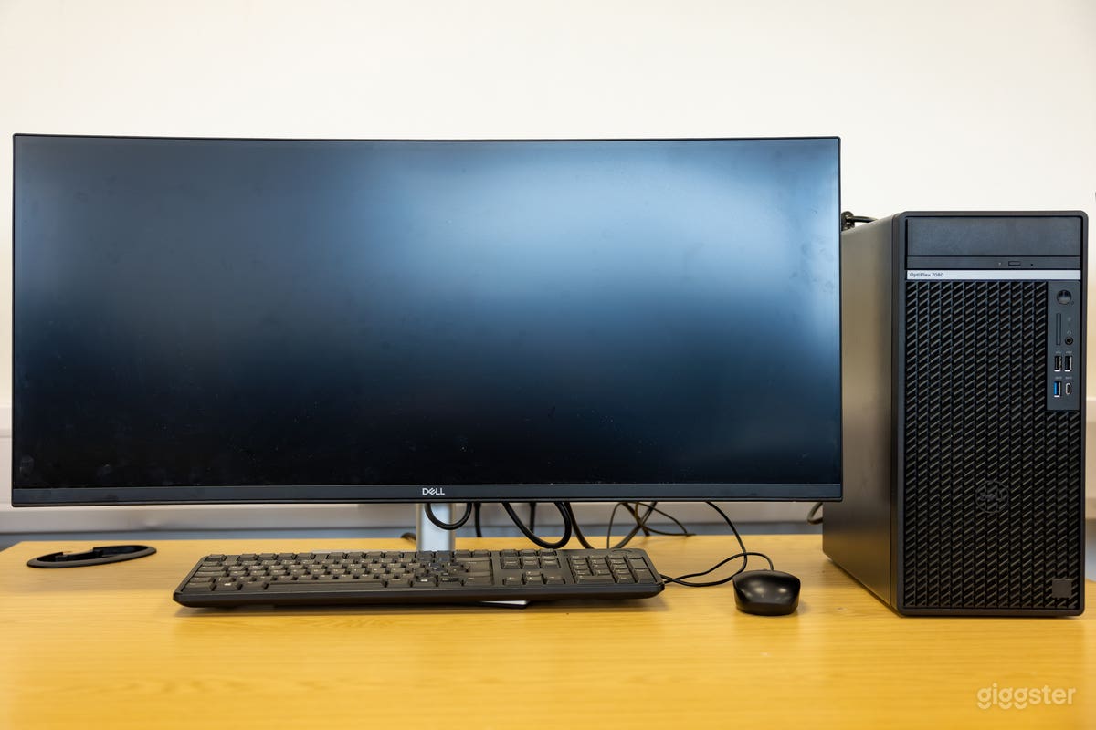 Computer/IT Room - Enfield Photo 4