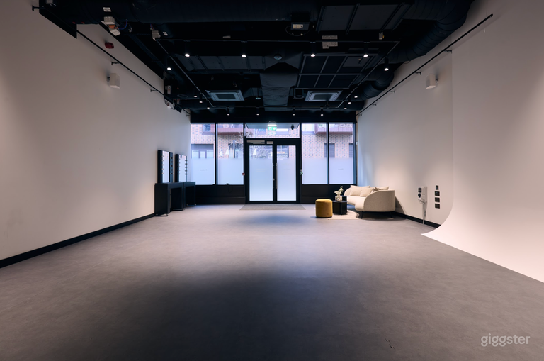  Photo/Film Studio - Elephant  & Castle 