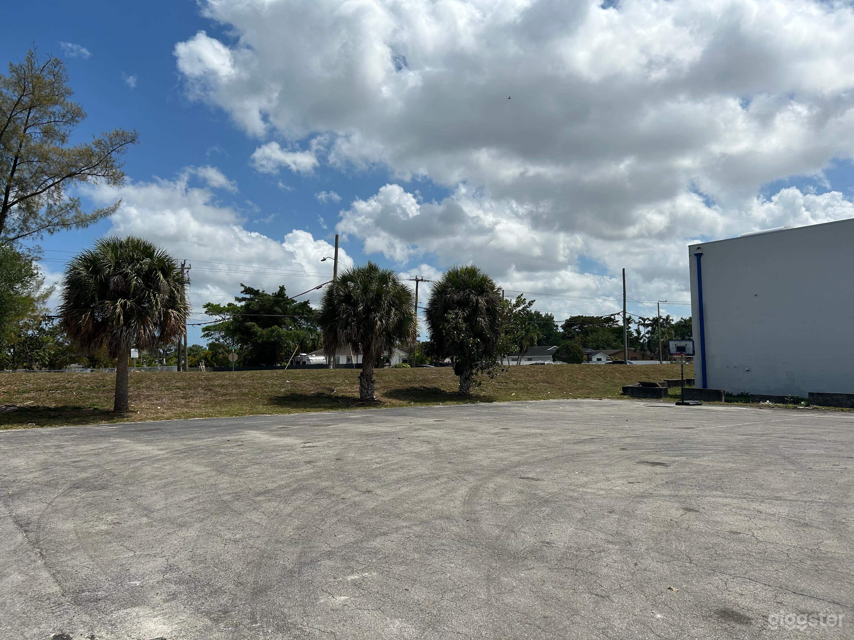 Large Parking Lot with Support Rooms Photo 2