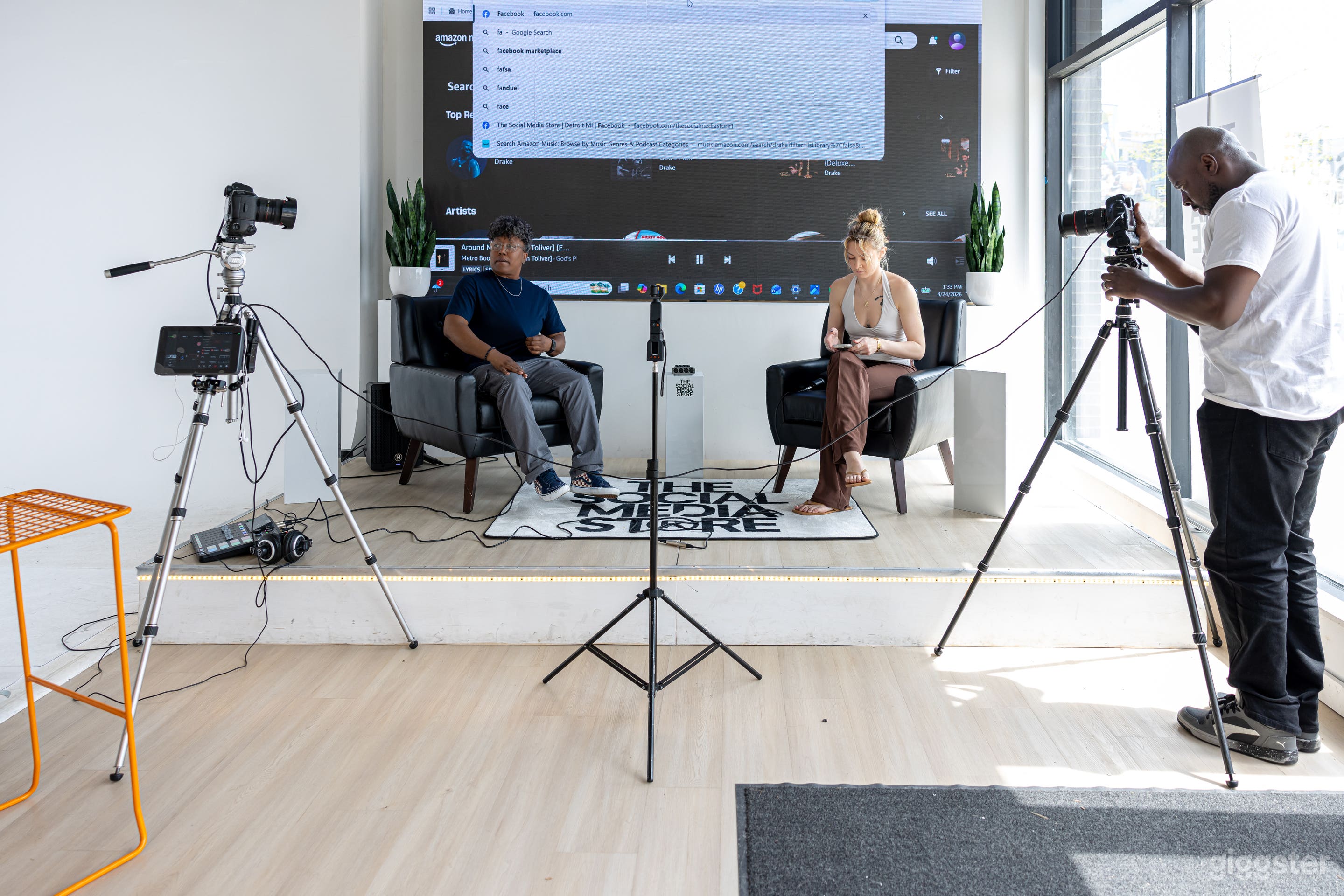 One Of A Kind Content Creation Studio  Photo 3