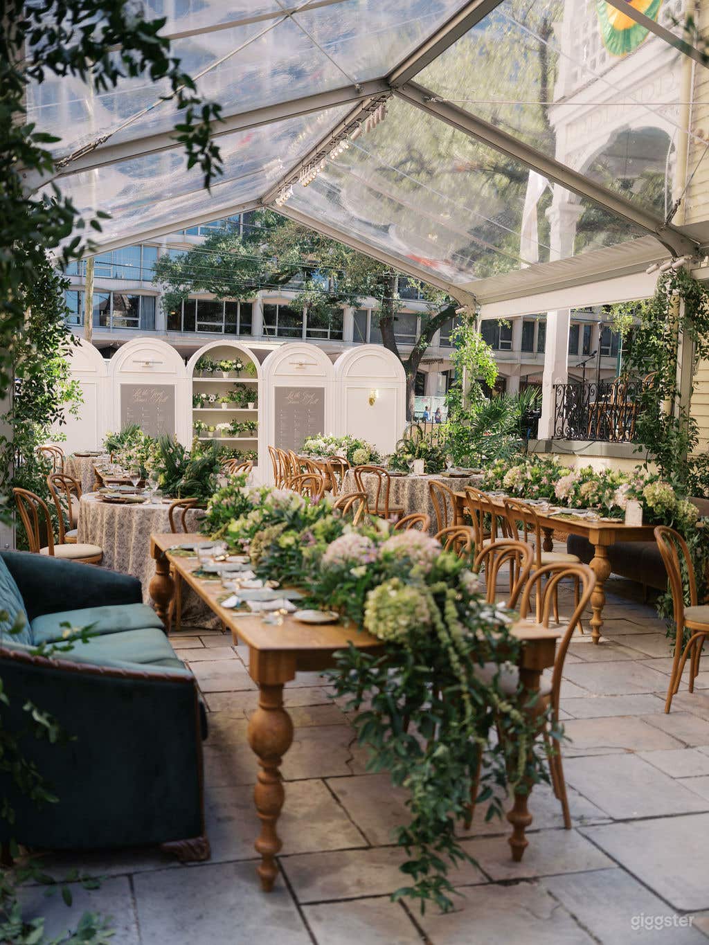 Spectacular 1886 Victorian Mansion in New Orleans Photo 2