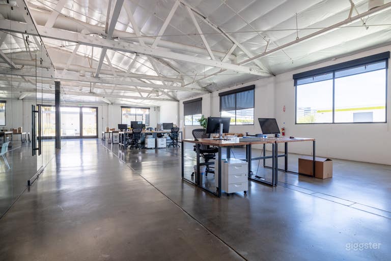  Maximum Office + Gallery 