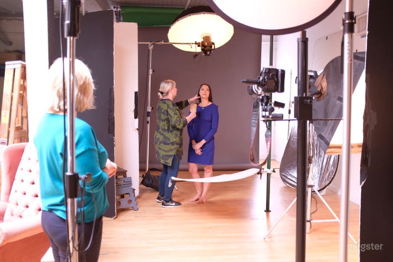  Artistic Production Studio 