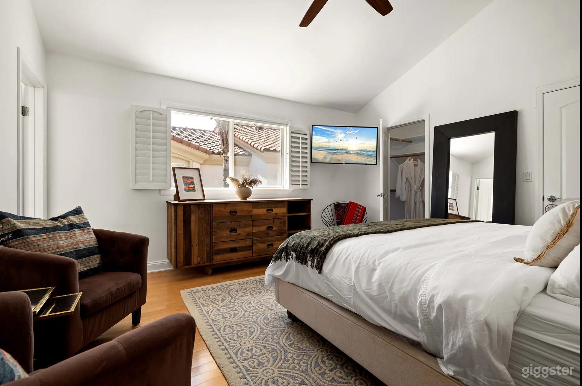 Endless Summer - Bright Open Beach House Photo 4