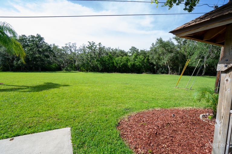  Lugar para Eventos al Aire Libre con Motel Moderno (Alquiler Completo) 