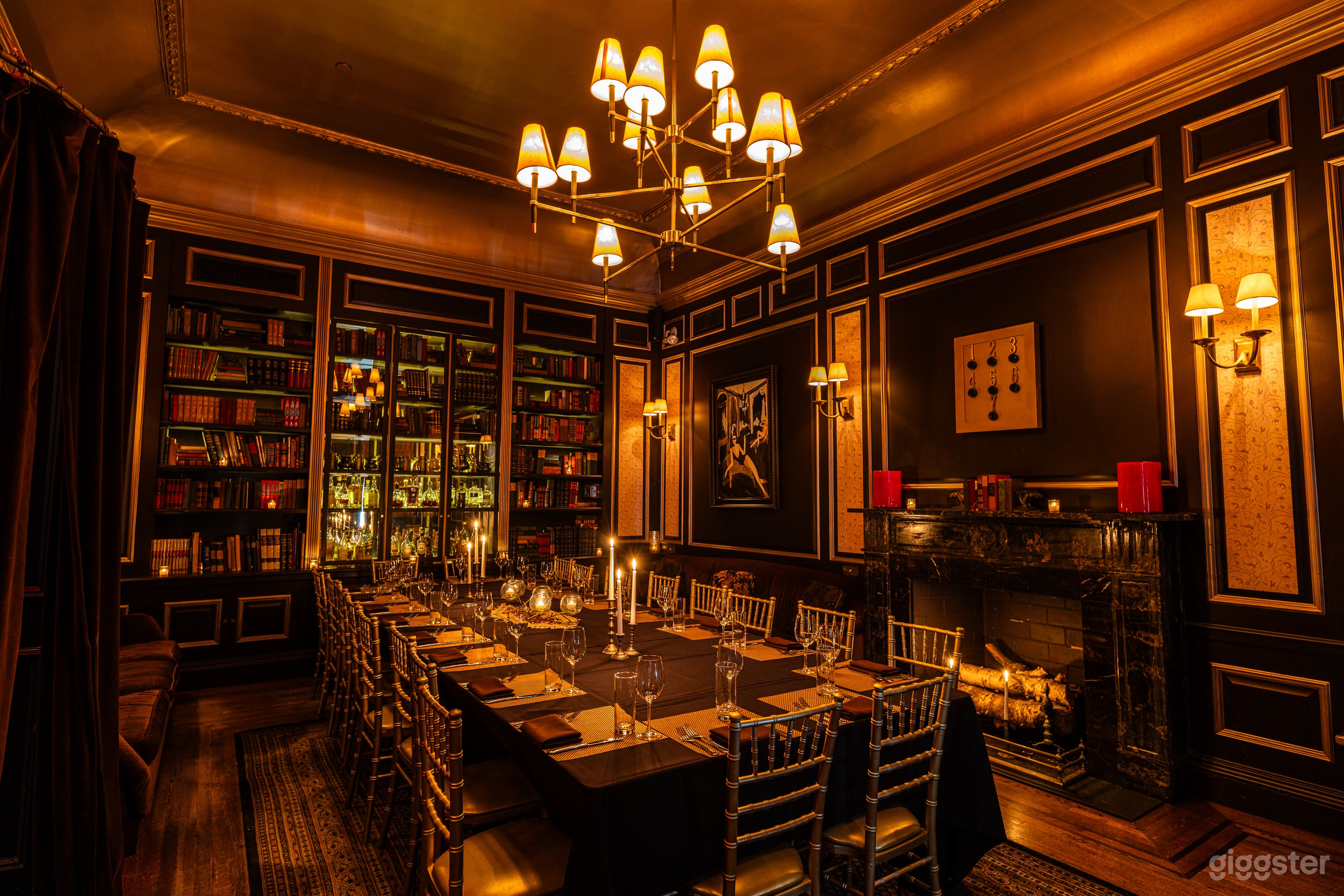 The Library Room Photo 4