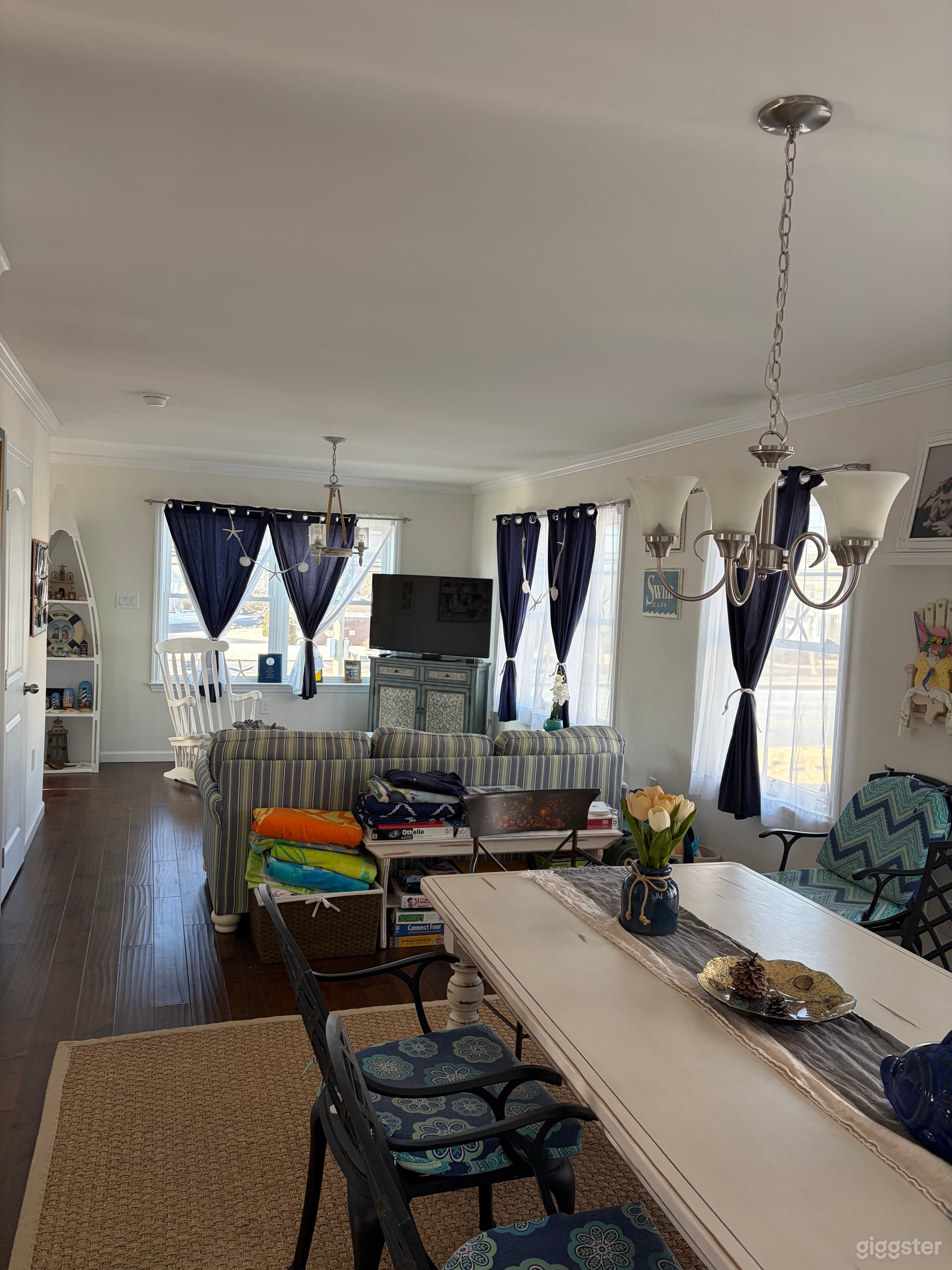 Modern Coastal Home Photo 2