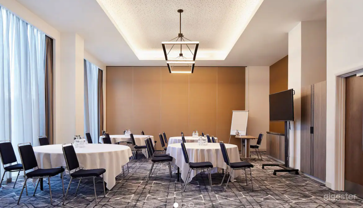 Eddington Foster Robinson Room  Photo 2