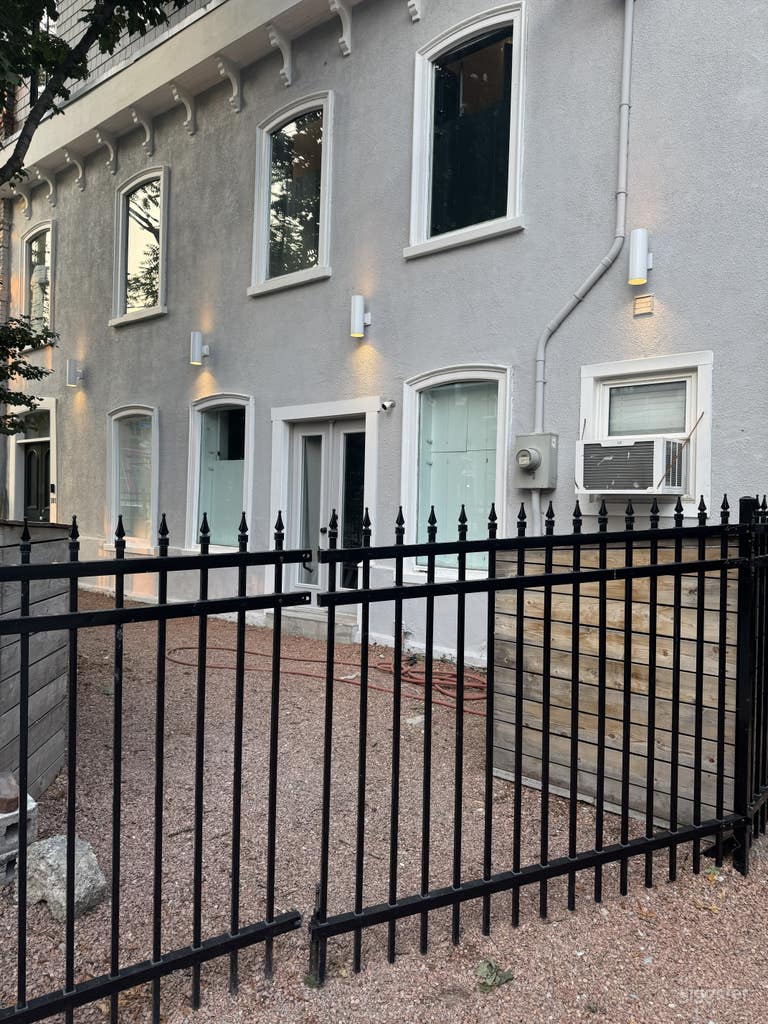  Ground Floor Studio Space in Toronto 