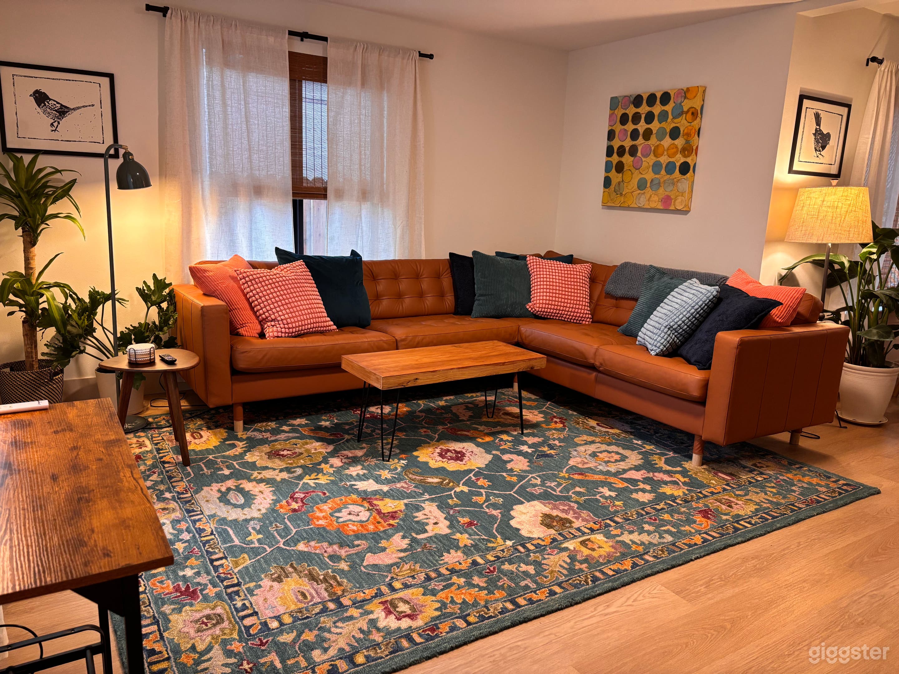 Stylish and cozy house in downtown Hillsboro Photo 2