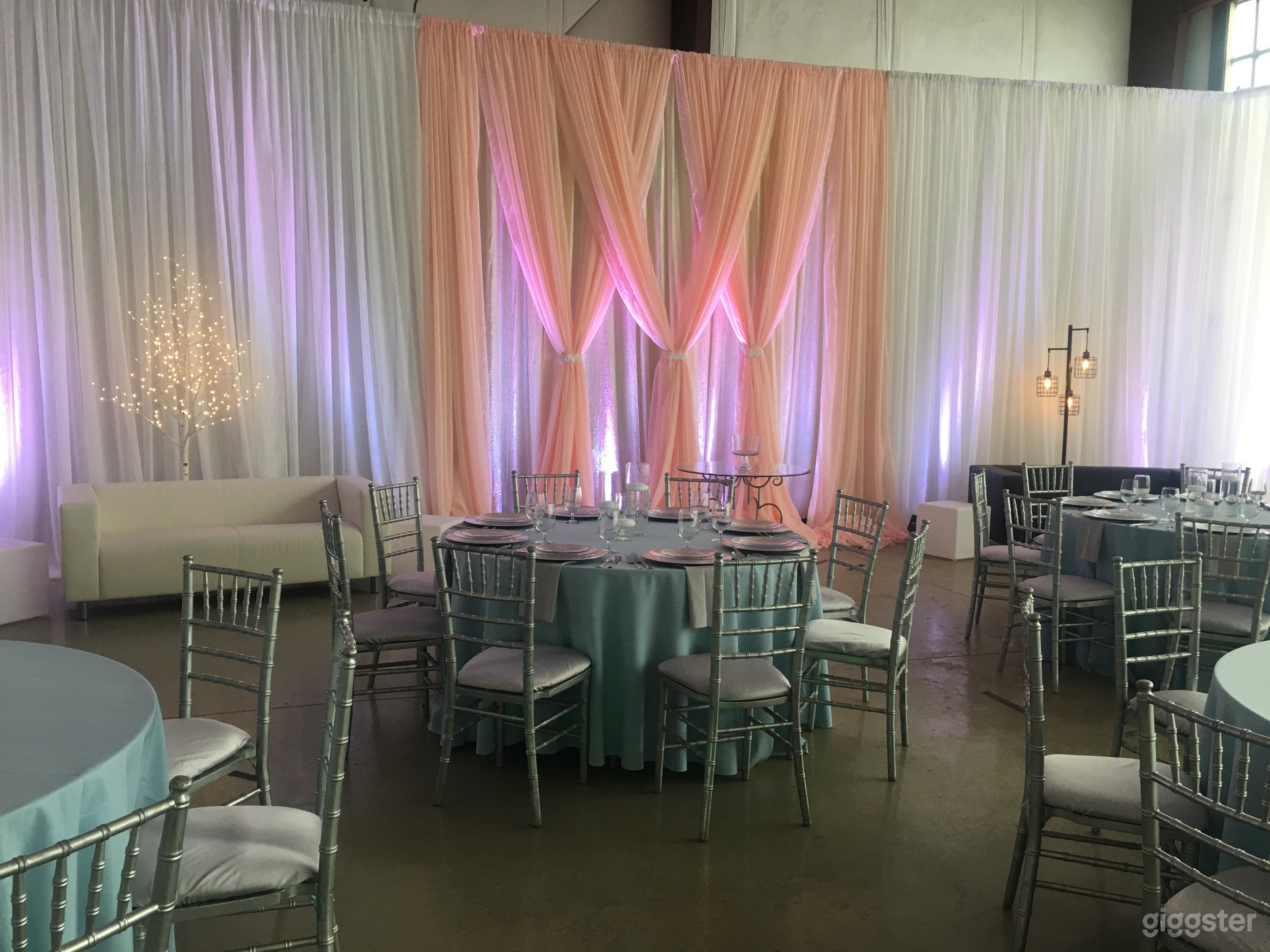 Airplane Hanger Photo 3