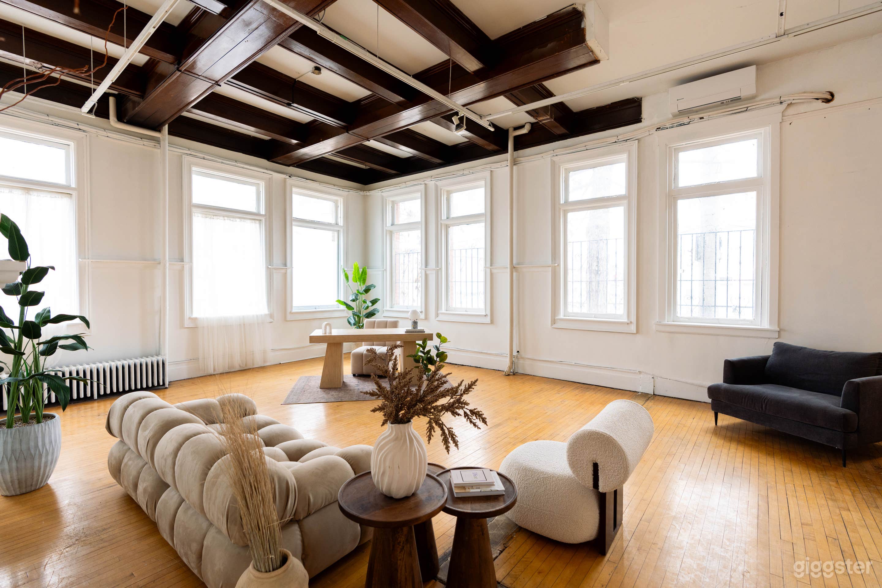 The Gallery #2 Photo 1