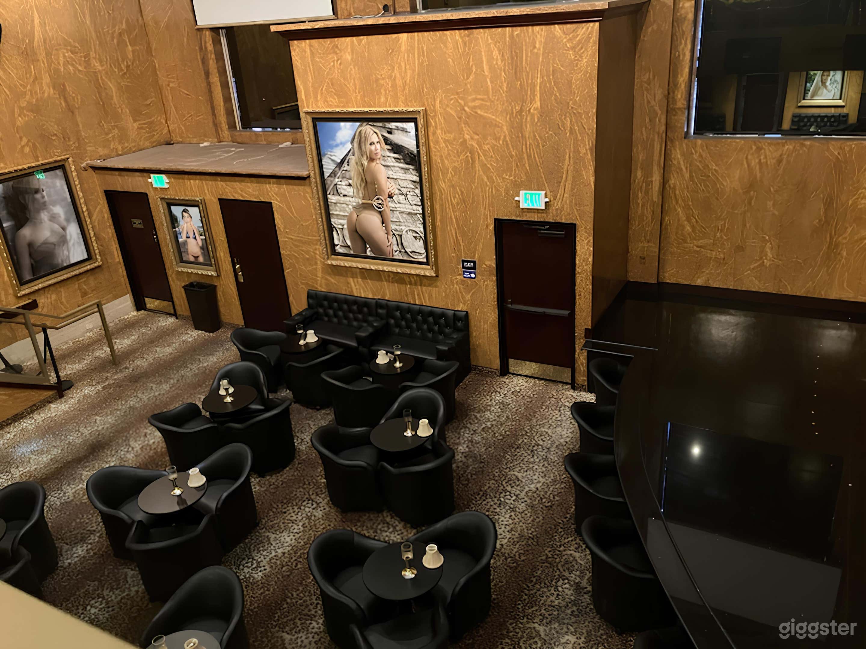 Versatile Loft Venue: Bar, Stage &amp; Loft Photo 2