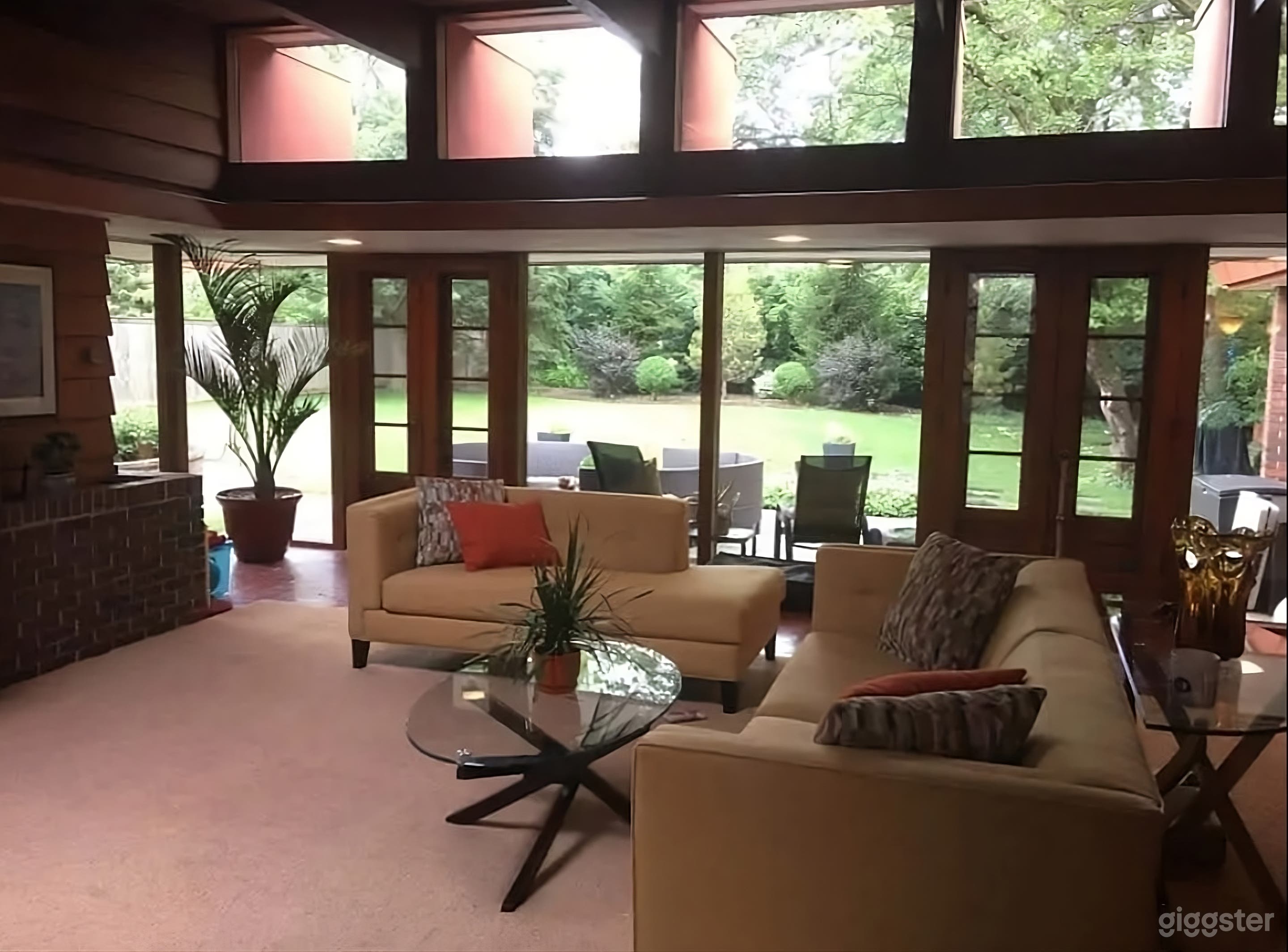 Unique Midcentury Modern Tri-Level Photo 1