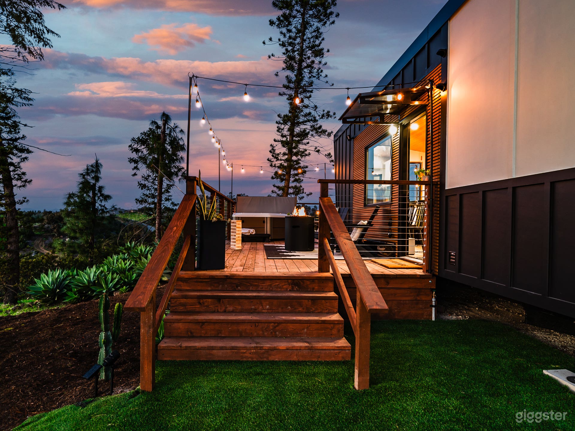 Private large deck w/ fire pit and 2 person hot tub