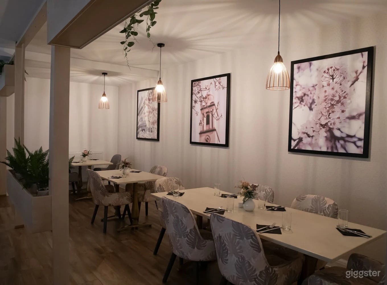 Brasserie & Bar in Hackbridge Photo 2