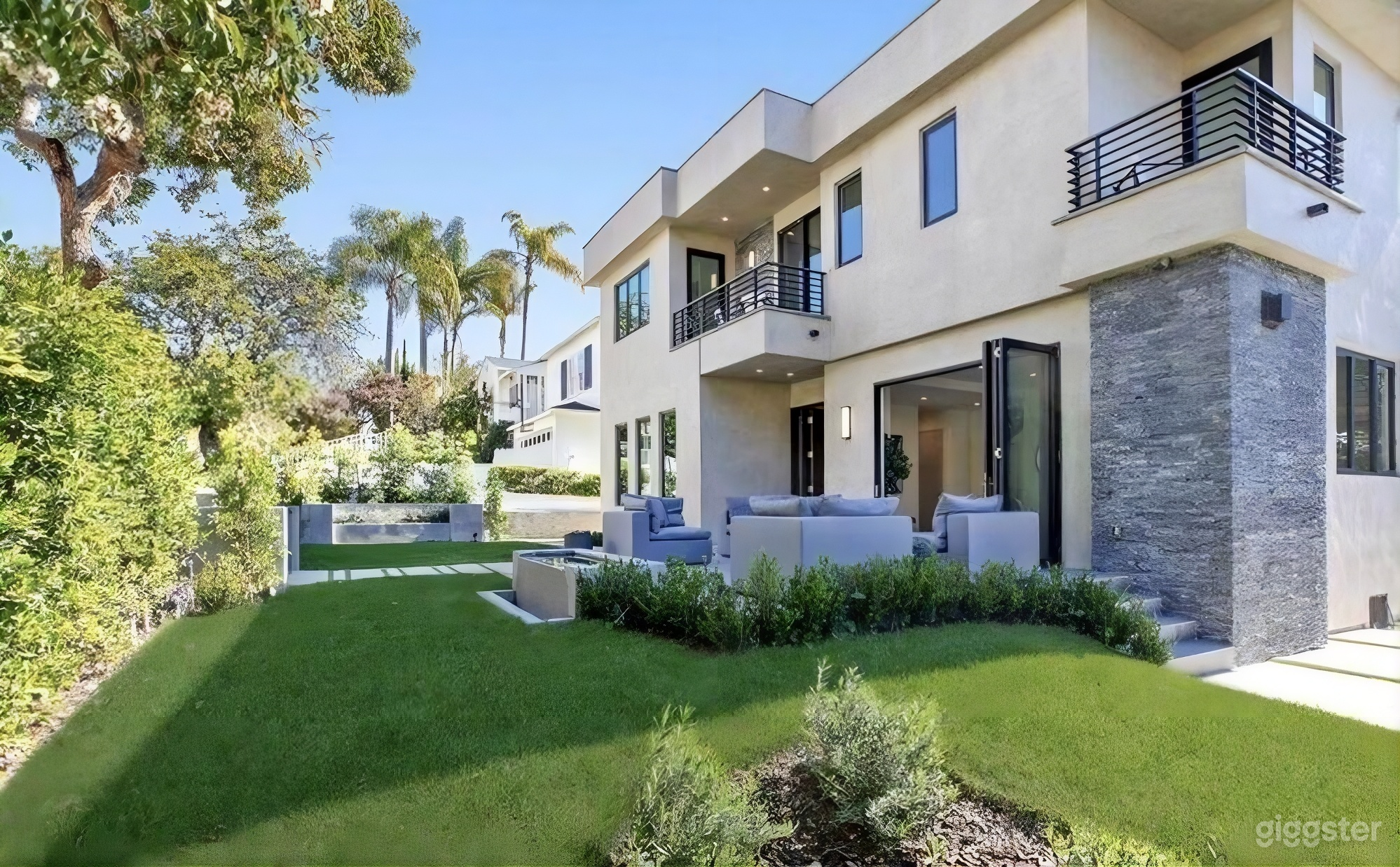 Westwood Luxe Estate w/ Elevator & Pool Photo 4