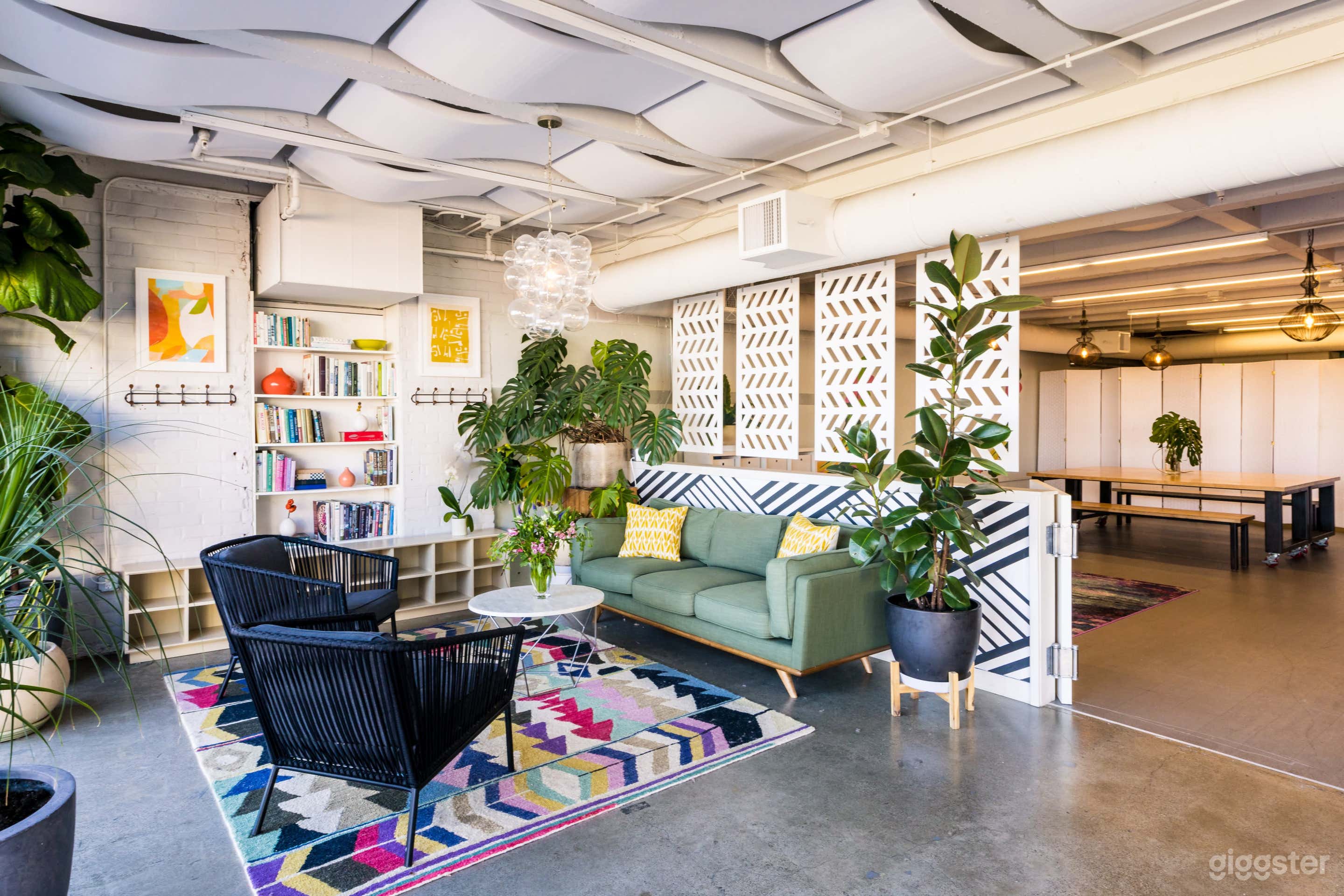 Stunning Waterfront Studio with Sweeping Views, Natural Light &amp; a Flexible Floor Plan Photo 2