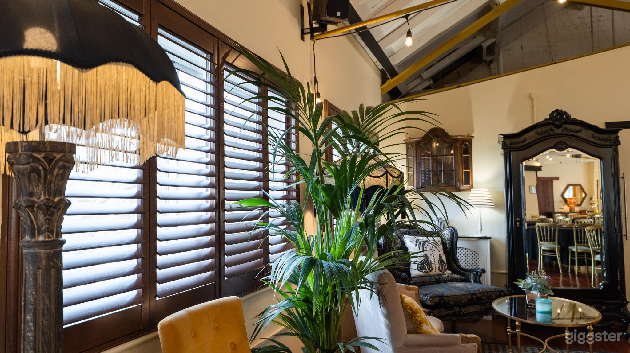 Charming New Victorian Loft Studio in London Photo 2