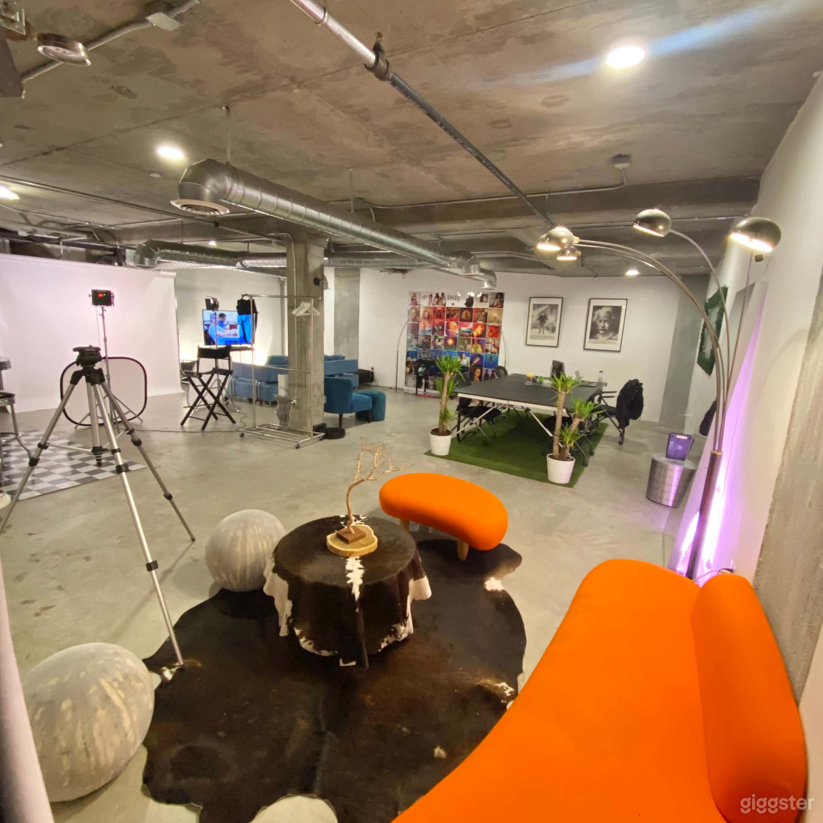 Multi-purpose Spacious Underground Creative Studio in heart of Valencia Photo 1