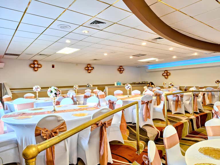  Glamoura Banquet Space 