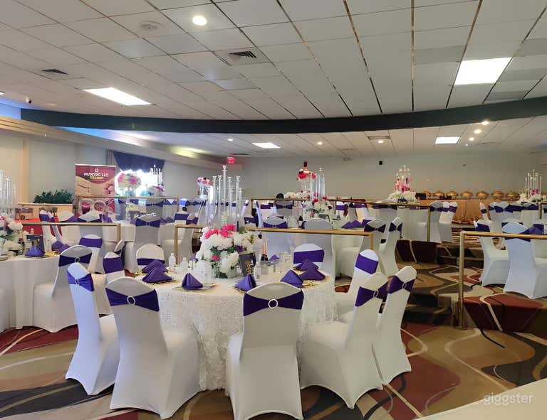  Glamoura Banquet Space 