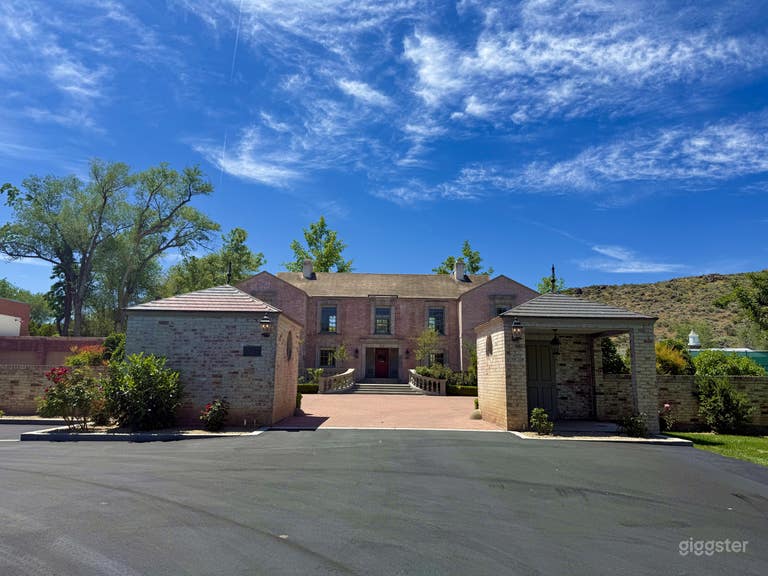  1930 Colonial Revival Mansion 
