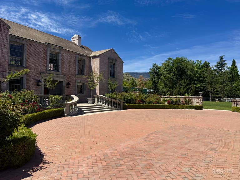  1930 Colonial Revival Mansion 